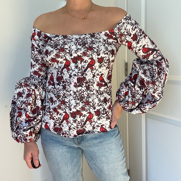 Gorgeous Printed Off Shoulder Top with Puffy Sleeves - Picture 2 of 11